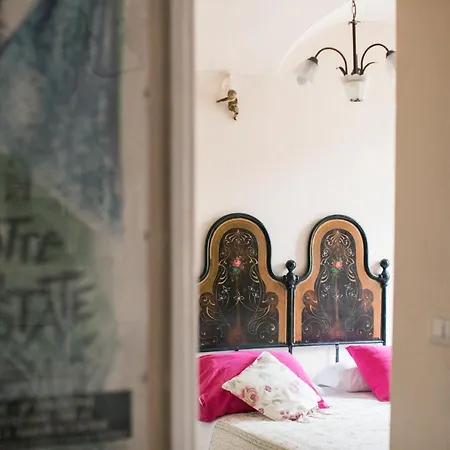 לינה וארוחת בוקר Bb Le Gemme