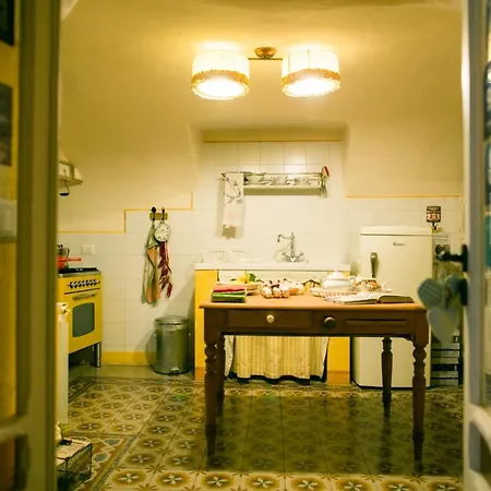 לינה וארוחת בוקר Bb Le Gemme